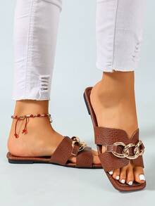 Ximi Ruo Neue Frühlings-/Sommer-Mode Lässig Einriemen Slide Sandalen, bequeme flache Absatz Runde Zehe Slip-On Strandpantoffeln, vielseitige dekorative flache Sandalen für den Sommer - Braun - Übersicht 2