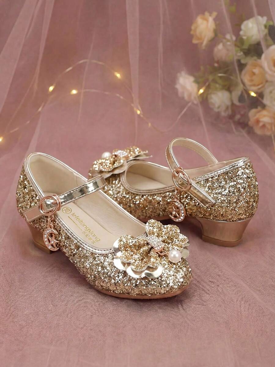1 paire de talons hauts dorés pour filles 2026, chaussures de princesse élégantes, décorées d'un nœud doré et de strass pailletés, convenant pour les banquets, bals, mariages, fêtes, représentations, rassemblements familiaux et sorties - Doré - Voir 1