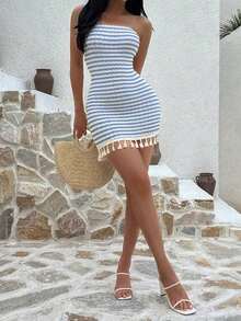 Vestido corto sin tirantes para mujer, diseño bohemio con patrones geométricos en tonos naranja, marrón y beige, falda ajustada con flecos decorativos en el dobladillo, tejido texturizado y estilo favorecedor, ideal para vacaciones, playa, primavera-verano y salidas casuales - Celeste - Ver 6
