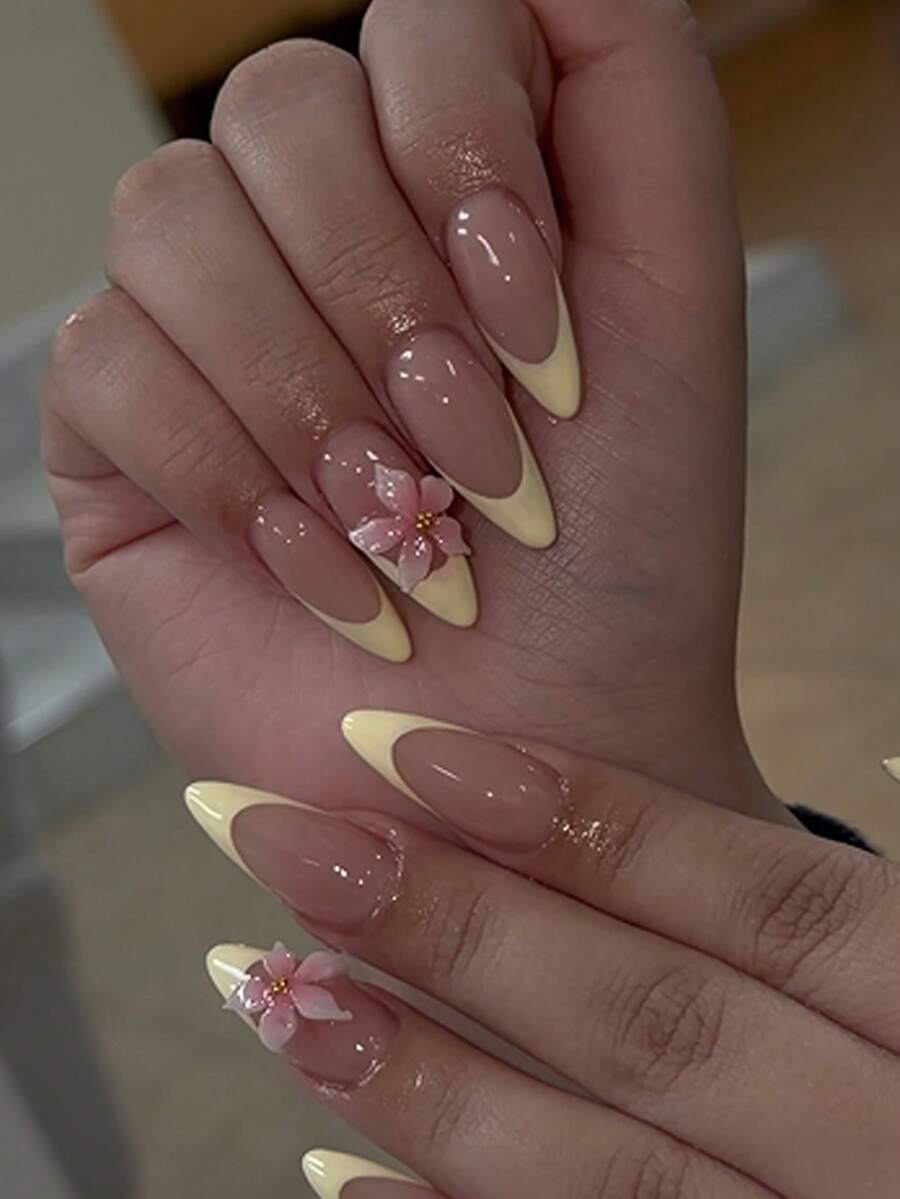 24 buah Kuku Palsu Pendek Berbentuk Almond dengan Motif Bunga Segar Dekoratif 3D untuk French Manicure, Termasuk 1 Stiker Perekat dan 1 Kikir Kuku, Cocok untuk Pemakaian Sehari-hari - MultiWarna - View 1