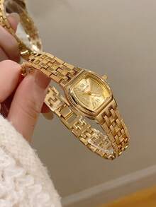 1pc New Fashion Women's Watch, Elegant Triangular Dial, Business Quartz Watch, Suitable For Daily Life, Parties And Banquets - Gold - View 6