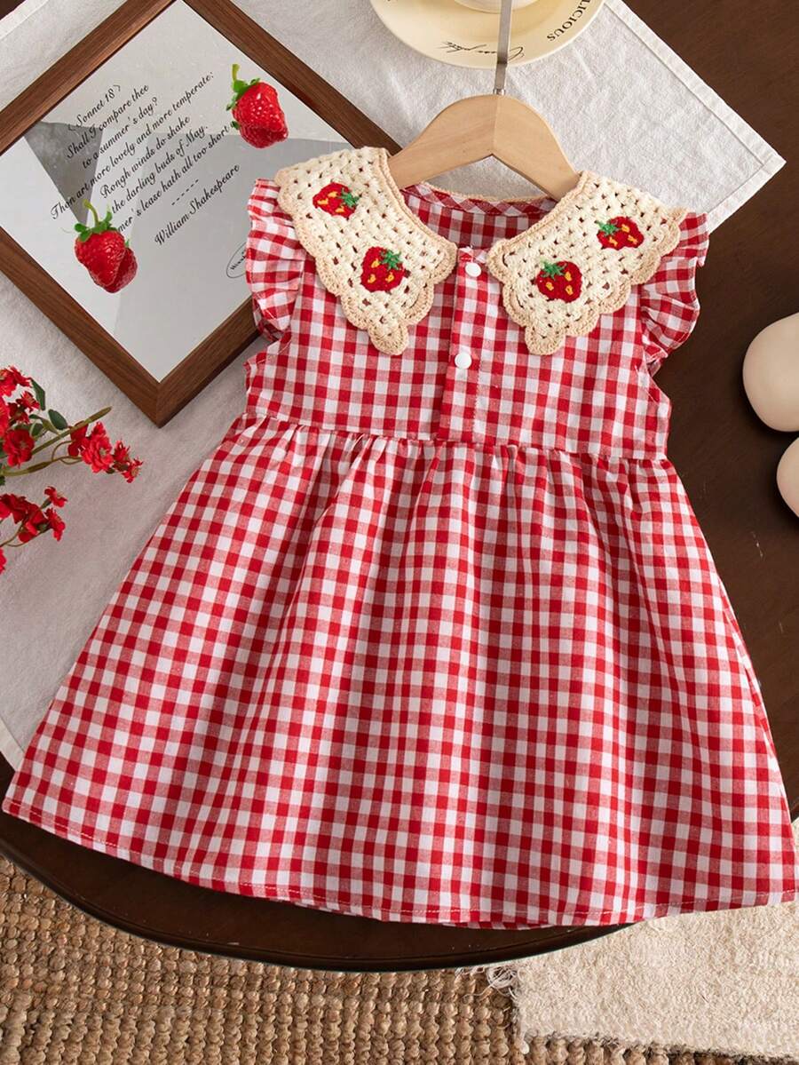 Đầm kẻ caro không tay cổ dâu tây cho bé gái, thích hợp mặc đi học mùa hè. - Đỏ - Xem 1