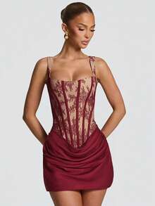 Dress Combining Fine Lines And Delicate Pleats - Burgundy - View 2