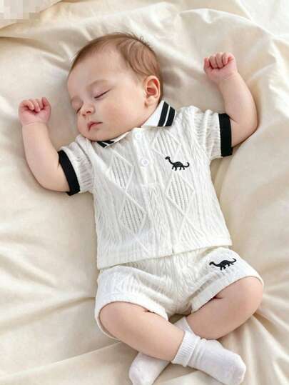 2pcs Newborn Baby Boy Outfit, Cute Dinosaur Print Short Sleeve Top And Shorts, Casual Daily Wear