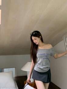Top de punto con hombros descubiertos estilo coreano, top de punto con estampado de letras y hombros descubiertos, ropa casual de vacaciones universitarias, primavera/verano - Gris - Ver 10