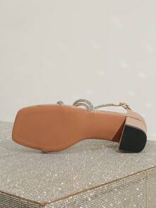 Sandalias elegantes y glamorosas con tacón grueso de punta cuadrada y decoradas con rhinestones, adecuadas para banquetes y fiestas, de moda y versátiles - Albaricoque - Ver 8