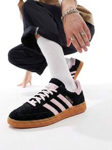 Core Black / Clear Pink / Gum