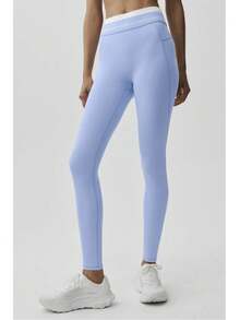 Alo Yoga Airbrush High-Waist 7/8 Better Together Legging | Sculpting Performance Fabric | Unique Panelled Design | Luxury Studio-To-Street Essential | Iconic High-Compression Silhouette - 淺藍色 - 查看 1