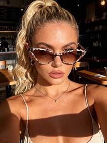 1 Pair Plastic Multi-Color Cat Eye Narrow Frame Full-Rim Tinted Lens Bohemian Classic Glasses, Fashion Versatile, Suitable For Street Style, Music Festivals, Vacations, Fits All Face Shapes, Also A Must-Have Back-To-School Preppy Item - 1pc White Bean Flower Double Tea - View 3