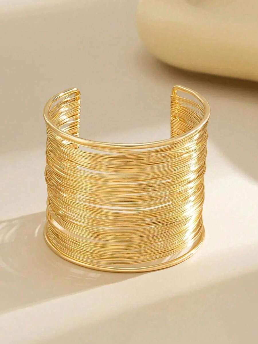 Exquisite Handmade Woven Bracelet, Fashionable & Elegant, Suitable For Party, Gift-Giving, And Daily Wear - Gold - View 1