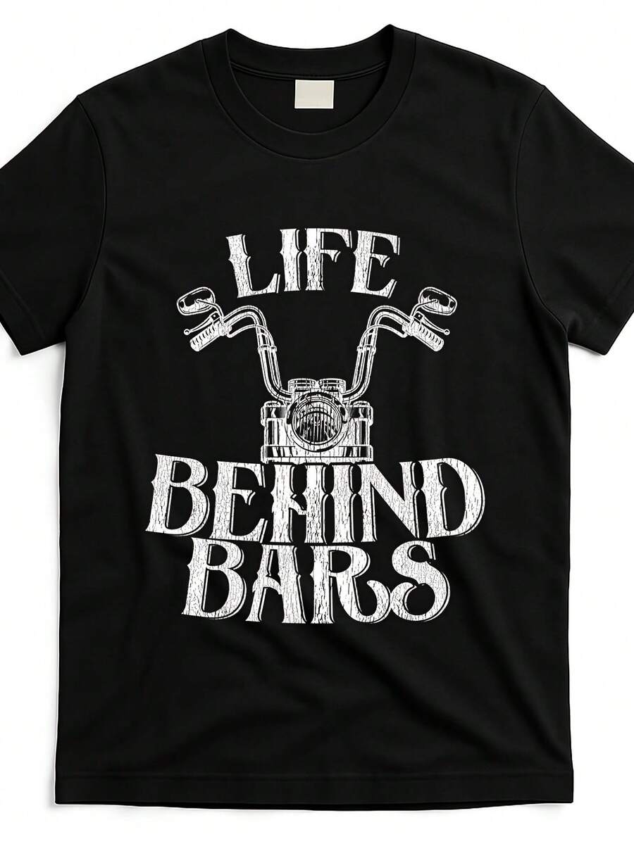 Funny Men's Motorcycle T-Shirt, Mexican Style, With A Prison Graphic Print And The Phrase "Life Behind Bars." Casual Short-Sleeve T-Shirt For Enthusiasts And As A Humorous Gift. Same Style For Men And Women. Short-Sleeve Printed T-Shirt For Summer 2026. Cotton T-Shirt. Summer Fashion. - 黑色 - 查看 1