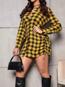 Women's Long-Sleeved Checkered Shirt Dress With Adjustable Buttons And Side Tie – Elegant, Modern, And Super  For Winter, June Festival, And Saint John's Day. - 黃色 - 查看 2
