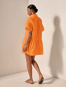 Vestido corto estilo camisa para mujer, color amarillo pastel sólido, cuello de camisa, mangas cortas abullonadas y falda con volante asimétrico, diseño fresco y holgado, ideal para primavera-verano, vacaciones, playa, festivales, viajes y todo tipo de ocasiones - Naranja - Ver 7
