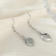 Women's Retro Chic Versatile Commuting Earrings - Silver - View 4
