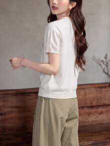 Blusa de punto de manga corta con diseño de letra casual y linda de cuello redondo para mujer, de verano - Beis - Ver 2