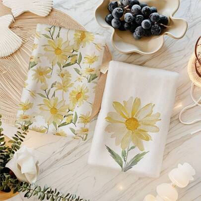 Khăn in họa tiết hoa cúc tươi mới, 40*60cm, bao gồm các kiểu: họa tiết hoa cúc vàng in toàn bộ, họa tiết hoa cúc màu nước đơn sắc, họa tiết hoa cúc trong lọ kẻ ô kèm khẩu hiệu và họa tiết hoa cúc trắng in toàn bộ kèm khẩu hiệu. Chất liệu mềm mại, thân thiện với da, thấm hút tốt và thoáng khí, chống phai màu, không xơ vải và không phai màu, đường may tinh tế với các cạnh được khóa chắc chắn, thiết thực và đa năng cho sử dụng hàng ngày. Thích hợp sử dụng trong phòng tắm, lau bếp, vệ sinh nhà cửa, và cũng có thể được dùng làm quà tặng văn học tươi mới.