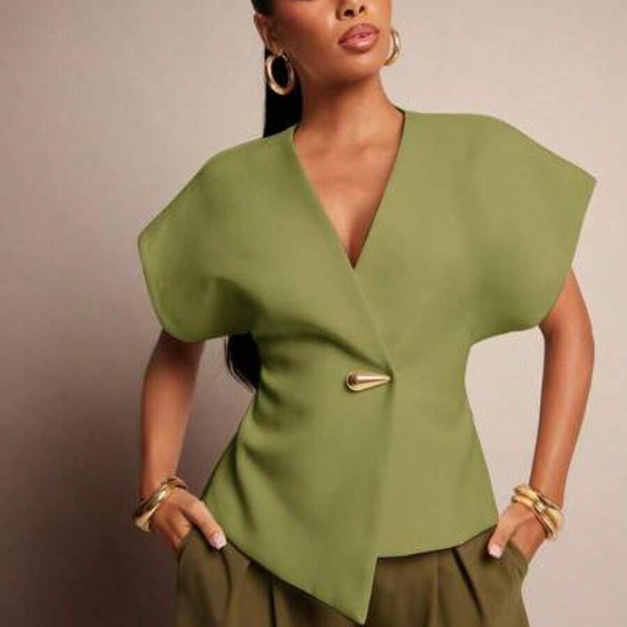 Solid Textured Woven Asymmetrical Hem Single Button Waistcoat Top - Verde - Ver 1
