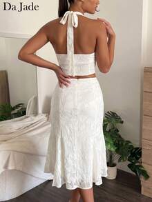 Da Jade Set 2 Potong Wanita Elegan Putih Tekstur Motif Bunga Halter Backless, Crop Top Pas Badan Lembut dan Rok Midi Flare Slim Serasi - Putih - View 4