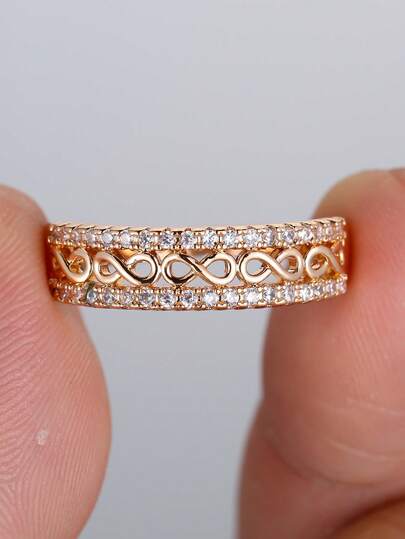 Vanel 1 chiếc nhẫn vàng hình vô cực thanh lịch với hai hàng đá Cubic Zirconia trong suốt, món trang sức thời trang mang tính biểu tượng để đeo hàng ngày.