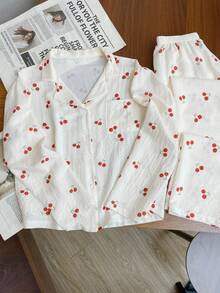 两件套休闲白色樱花印花睡衣套装，舒适长袖开襟衫上衣搭配宽松长裤，适合户外穿着、节日派对和休闲季节。 - 杏色 - 查看 4