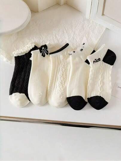 5 Pairs Random Black & White Socks, Women's Short Socks, Thin Fabric, Versatile Bow Design, Sporty Low-Cut Ankle Socks, Suitable For Spring/Summer,