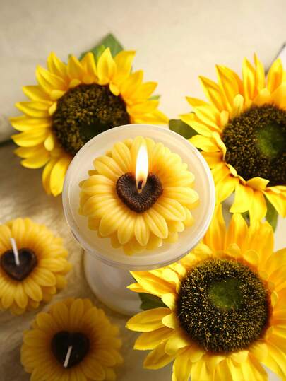 1pc Fresh Sunflower Shaped Scented Candle - Sunflower And Heart Scented Candle. Size: 2.75 X 2.75 Inches, This Scented Candle Is Suitable For Year-Round Use And Also An Excellent Photography Prop. It Is A Perfect Gift Choice, Great For Home Decor, Room Decor, Study Decor, Holiday Gifts, Wedding Favors, Decorative Props, Desktop Decor, And Gifts For Her.