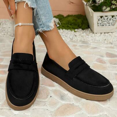 Zapatos de mujer de slip-on negros, nuevos mocasines de piel de ante para primavera/otoño 2026