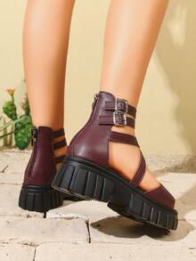 Giày sandal đế xuồng phong cách Bohemian dành cho nữ, điểm nhấn khóa cài cá tính! Đế mềm mại, thoáng khí. Thiết kế quai chéo độc đáo và bắt mắt, đế xuồng giúp kéo dài đôi chân. Phù hợp với váy dài hoặc quần ống rộng, lý tưởng cho kỳ nghỉ, các bữa tiệc thời trang và đi làm hàng ngày, giúp bạn thể hiện phong cách đa dạng! - Màu Đỏ Sâu - Xem 7