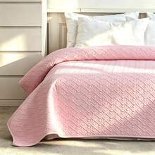1pc Ultrasonic Embossed Cooling Blanket, Solid Color Rhombus Heart Pattern, Contemporary Fashionable Style, Comfortable Breathable Summer Quilt, Refreshing Cooling Feeling, Machine Washable, Suitable For Office, Bedroom And More - Pink - View 3