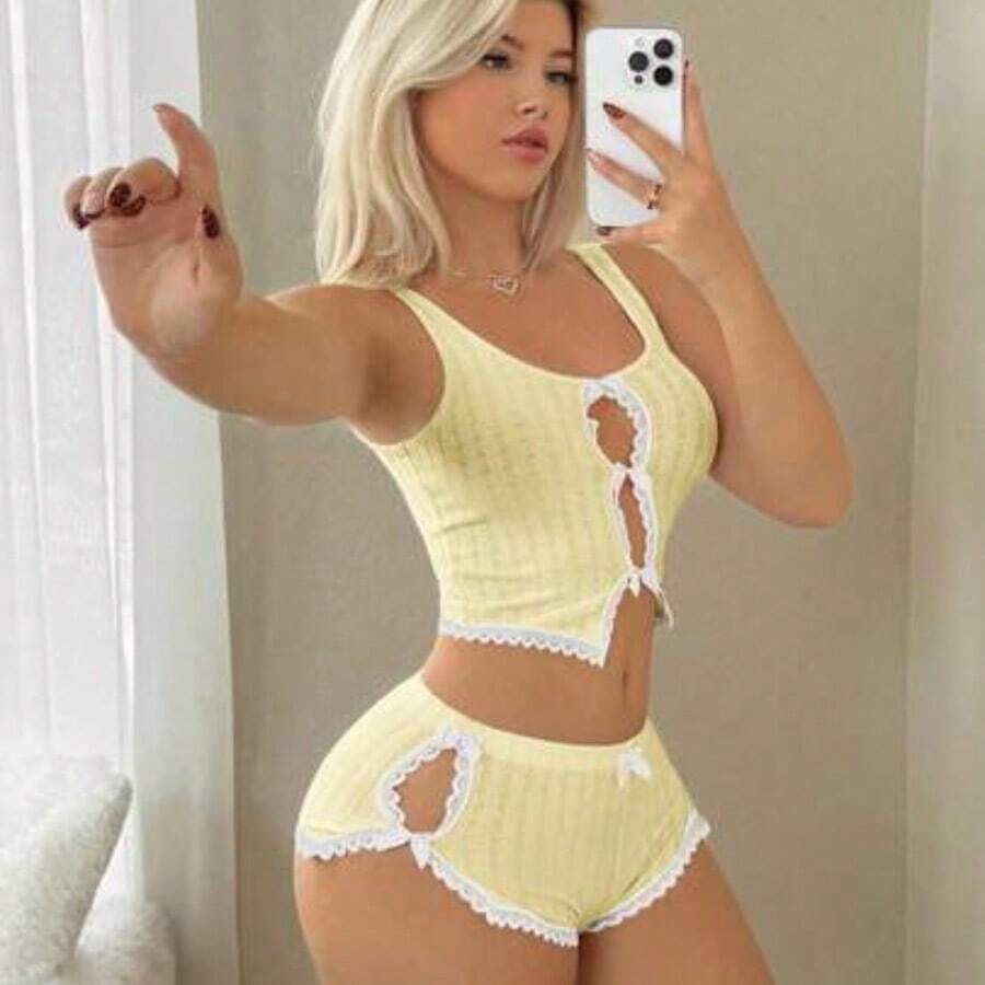 Lace Patchwork Bow Decor Cutout Chest Backless Crop Top And Super Low Waist High Slit Mini Shorts 2 Pieces Set Pink 2 Pieces Set - Amarillo - Ver 1
