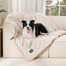 Manta impermeable para mascotas manta a prueba de orina líquida para sofá cama sofá reversible forro polar Sherpa para perros pequeños medianos y grandes color 65 x 57 pulgadas - Beige grueso - Ver 2