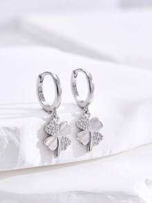 1 Đôi bông tai mặt dây chuyền hình cỏ bốn lá đính đá Zirconia thời trang, thích hợp cho hẹn hò và tiệc tùng. - Bạc - Xem 2