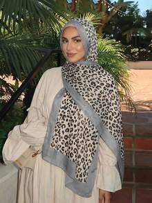 1pc Women's Solid Color Leopard Print Pleated Hijab, Boho Casual Fashion Scarf Sunscreen Beach Shawl,Accessories,Holiday - Multicolor - View 3