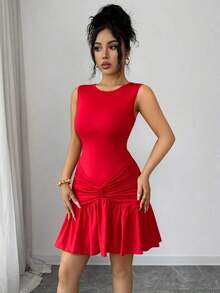 Vestido corto ajustado para mujer, color rojo intenso clásico, sin mangas y cuello redondo, diseño de pliegues en la falda y tejido de punto elástico, elegante y favorecedor, ideal para San Valentín, fiestas y ocasiones especiales de primavera-verano - Rojo - Ver 8