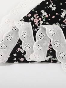 1pc Elegant Fashion High-End Beach Black Floral Lace Printed Triangular Scarf - Black - View 3