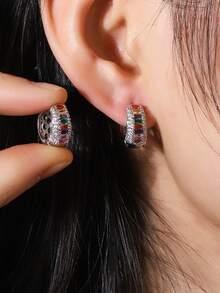 2 pièces Boucles d'oreilles géométriques en forme de U avec incrustation de zircone cubique en cuivre, convenant aux femmes, douces et lumineuses, adaptées pour les rendez-vous, un cadeau idéal pour la Saint-Valentin pour la petite amie, un accessoire de design unique et de niche, également un excellent cadeau pour les meilleures amies - Géométrique - Voir 3