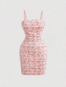 Vestido corto ajustado para mujer, color rosa pastel con estampado floral de rosas, tirantes finos y escote cuadrado, diseño con pliegues y tul texturizado, estilo romántico y favorecedor, ideal para primavera-verano, citas, fiestas y salidas informales - Rosa - Ver 5
