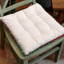 Đệm ngồi vuông 40x40cm có tua rua, thích hợp cho nhà bếp, phòng khách, sân vườn, văn phòng, hiên nhà. Có các màu: Xám/Cam/Xanh dương/Hồng/Trắng. - Đệm ngồi có tua rua - Xem 4