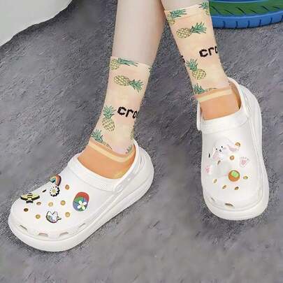 Crocs Dép bít mũi khoét rỗng, đế EVA dày 5.2cm, màu trắng, unisex 207521-100