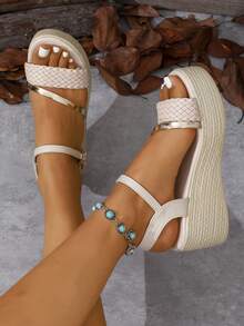 Sandal đế xuồng một quai thời trang mùa hè dành cho nữ, đa năng, thích hợp đi làm, dự tiệc, mặc thường ngày, đế dày thoải mái, bền và thân thiện với bàn chân, là mẫu sandal đế xuồng thiết yếu. - Màu be - Xem 3