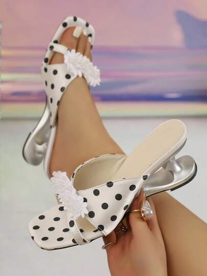 Giày sandal cao gót họa tiết hoa mùa hè, sandal mũi vuông mềm mại, kiểu dáng thường ngày cho kỳ nghỉ của nữ.