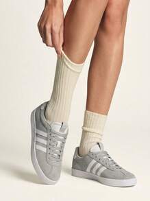 GreyTwo/CloudWhite/SilverMetallic