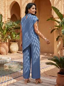 SHEIN Lady Set informal de 2 piezas con camisa de manga murciélago y pantalones de bajo asimétrico de unicolor para mujer - Azul - Ver 2
