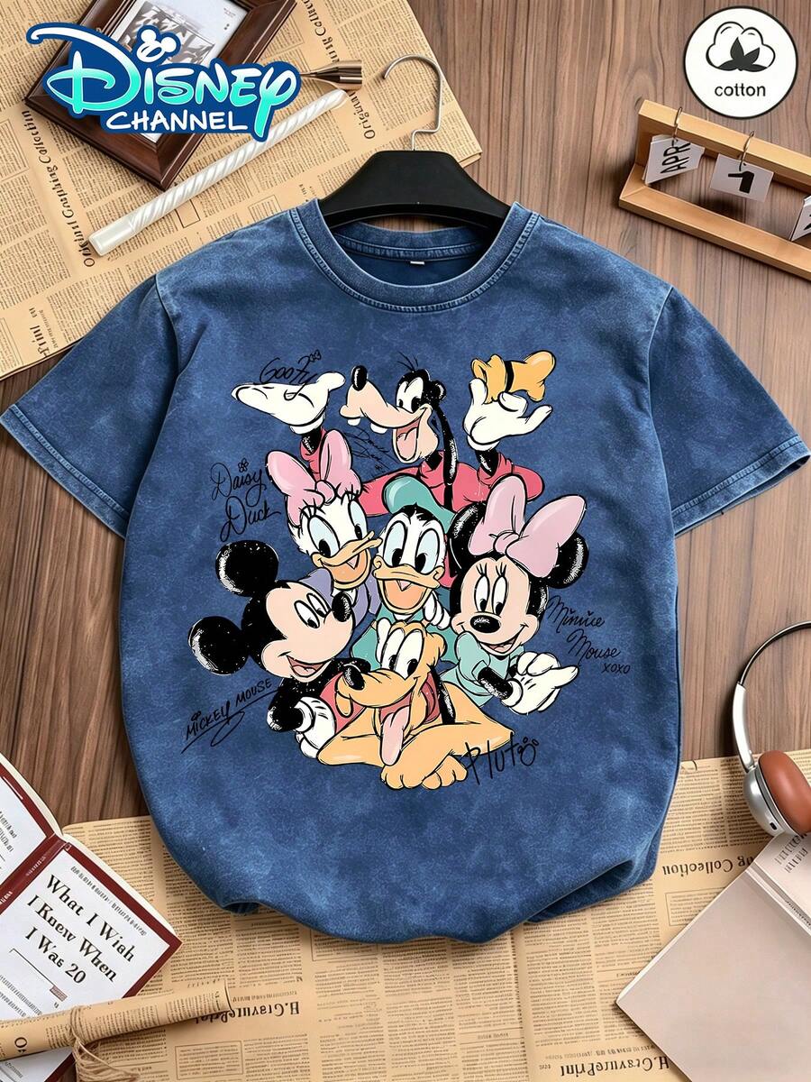 Disney Official Authorization | 100% Washed Cotton Vintage Short-Sleeve T-Shirt. Printed With Retro Cartoon Prints Of Mickey Mouse, Minnie Mouse, Donald Duck, Daisy Duck, Goofy And Pluto. It Features A Unisex Loose Fit Suitable For Both Men And Women, Perfect For Disney Fans Of All Ages And An Ideal Choice For Vacations, Outings And Daily Casual Wear. - Màu xanh lam - Xem 1