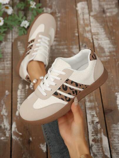 Zapatillas de malla para mujer, zapatos casuales de verano transpirables y ligeros de slip-on para correr