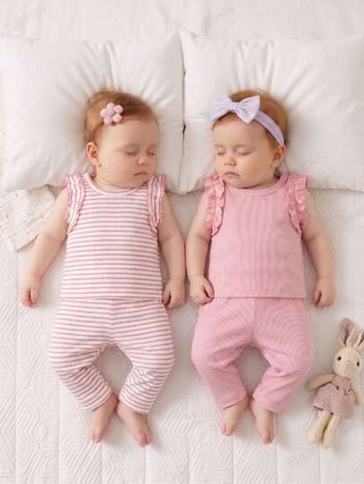 Set van 2 schattige minimalistische gestreepte outfits voor pasgeboren baby meisjes, zomerkleding voor dagelijks gebruik.
