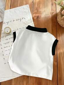 Parte superior tipo polo con cuello de tank top, con estampado de mariposas, estilo casual y lindo para niña, nueva llegada de primavera/verano - Blanco - Ver 2