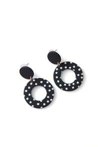 Trivaya 1 Đôi bông tai nữ kiểu dáng cổ điển màu đen hình tròn rỗng, chấm bi retro, chất liệu acrylic, họa tiết gốm sứ, dễ thương và thanh lịch, phù hợp cho sử dụng hàng ngày, dự tiệc, ngày lễ, làm quà tặng. - Y1094 - Xem 2