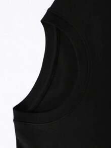 Stylish Women's T-Shirts For Fall, Halloween, And Christmas - Comfortable And Relaxed, Crew Neck, Suitable For All Seasons, Elegant And Casual Tops, Shipped Locally; Essential Summer Tops, Elegant Pieces For Summer Parties. - Black - View 4