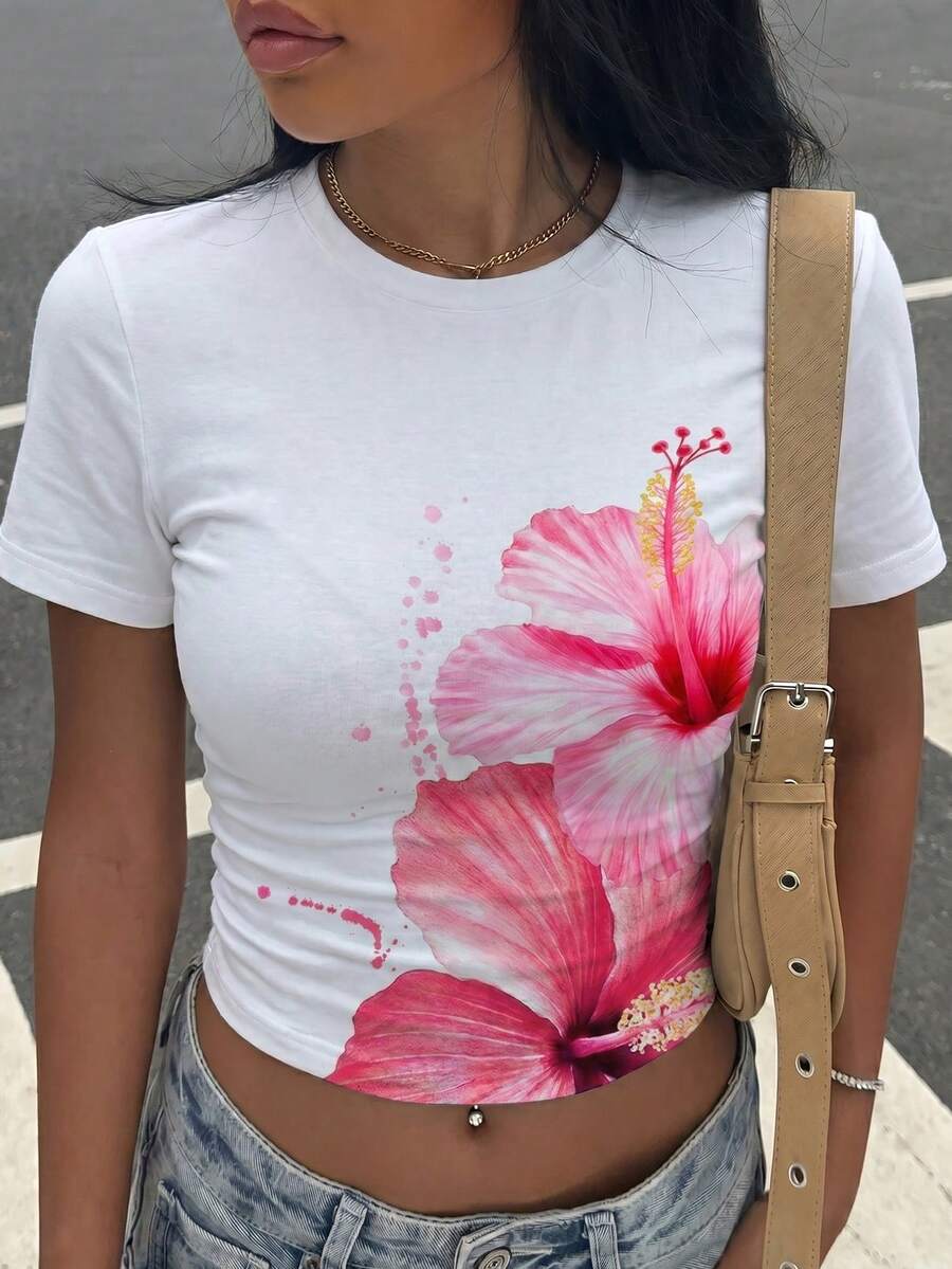 女士涤纶短款圆领上衣，饰有芙蓉花印花，短袖设计，适合夏季休闲穿着 - 白色 - 查看 1